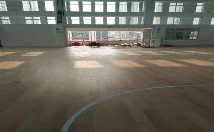 江西學(xué)校運(yùn)動木地板施工方案