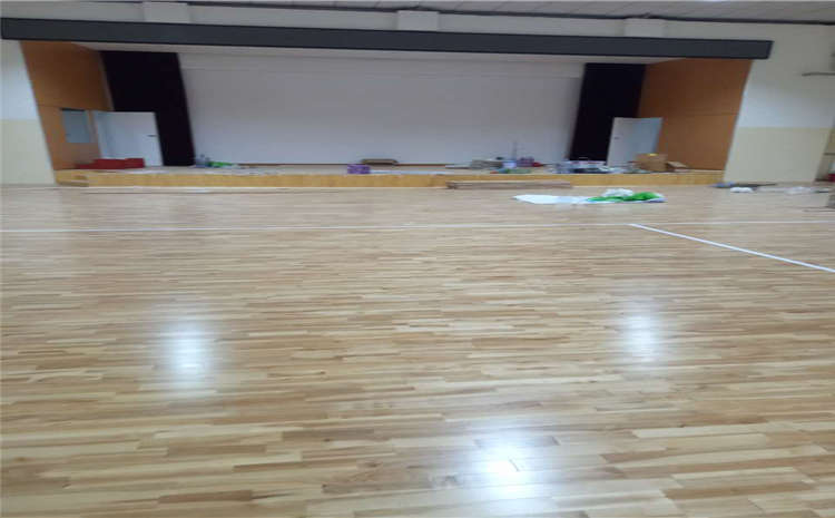 22厚乒乓球館木地板怎么維修？